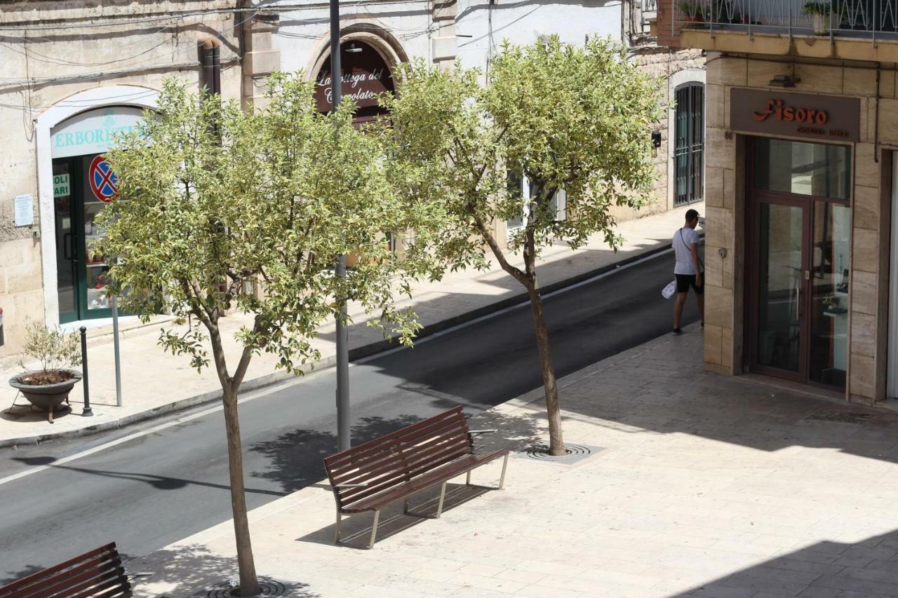 דירות רוטיליאנו Palazzo Iato מראה חיצוני תמונה